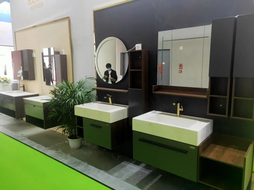 高定風(fēng)口下，巖板是否會(huì)成為瓷磚行業(yè)進(jìn)軍定制家居產(chǎn)業(yè)的“殺手锏”？(圖10)