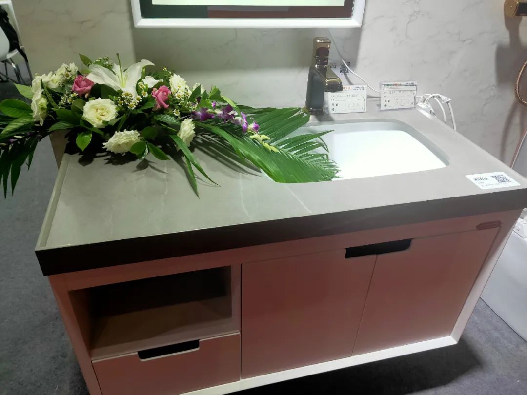 高定風(fēng)口下，巖板是否會(huì)成為瓷磚行業(yè)進(jìn)軍定制家居產(chǎn)業(yè)的“殺手锏”？(圖11)